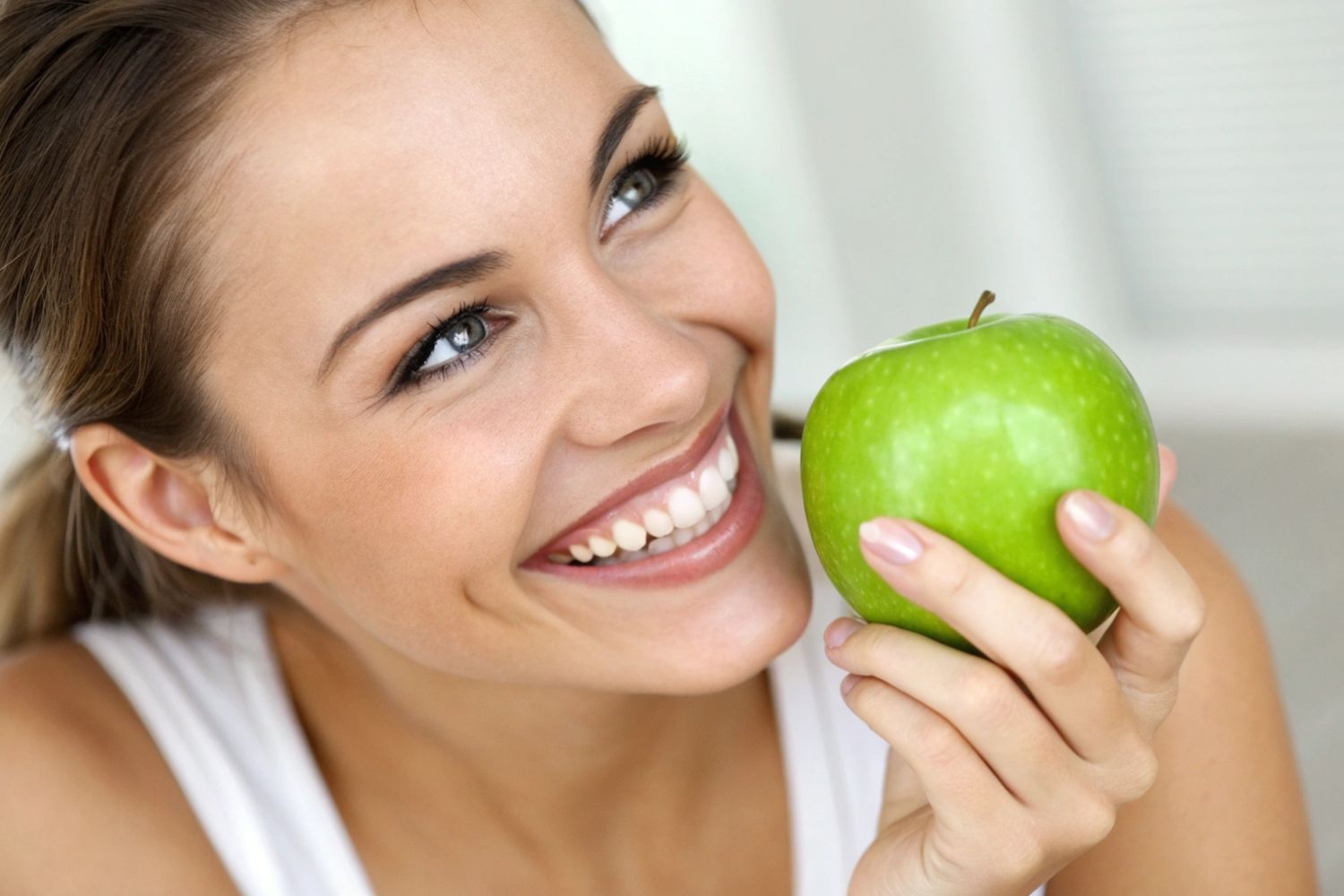 surprising-snacks-teeth